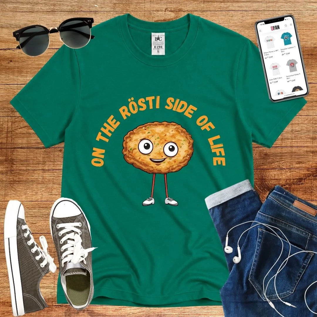 T-Shirt in Kelly Green mit Charmantes Rösti-Cartoon-Motiv mit Schriftzug „ON THE RÖSTI SIDE OF LIFE“