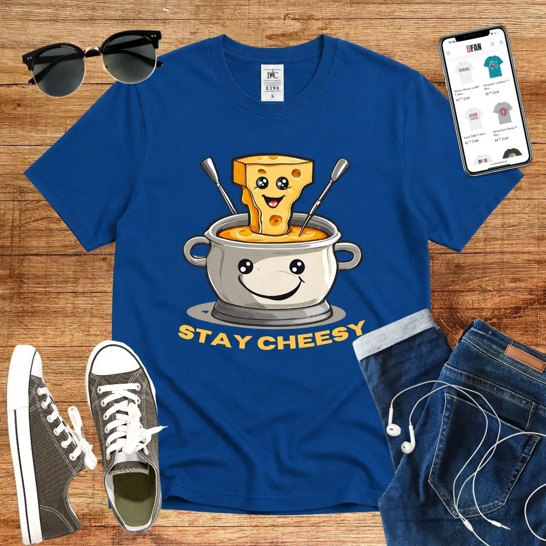 T-Shirt in Royal Blue mit Fröhliches Fondue-Design mit lächelndem Topf und Schriftzug „STAY CHEESY“