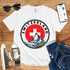 T-Shirt in White mit Rundes Design mit Matterhorn und Schweizer Kreuz mit Schriftzug „SWITZERLAND“