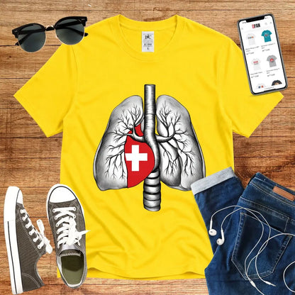 T-Shirt in Solar Yellow mit Lungen-Design mit Schweizer Kreuz
