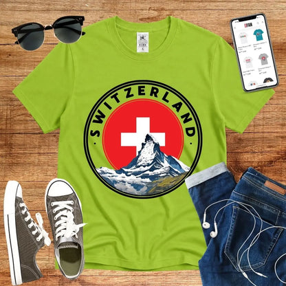 T-Shirt in Orchid Green mit Rundes Design mit Matterhorn und Schweizer Kreuz mit Schriftzug „SWITZERLAND“