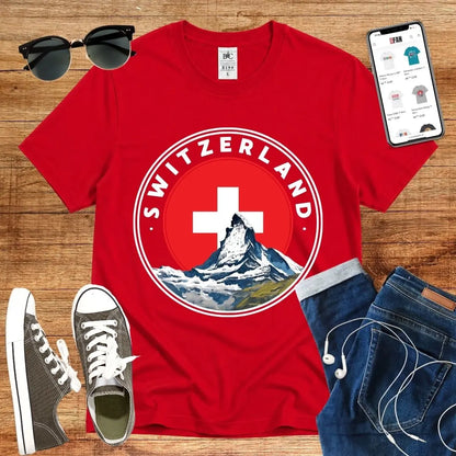 T-Shirt in Red mit Rundes Design mit Matterhorn und Schweizer Kreuz mit Schriftzug „SWITZERLAND“