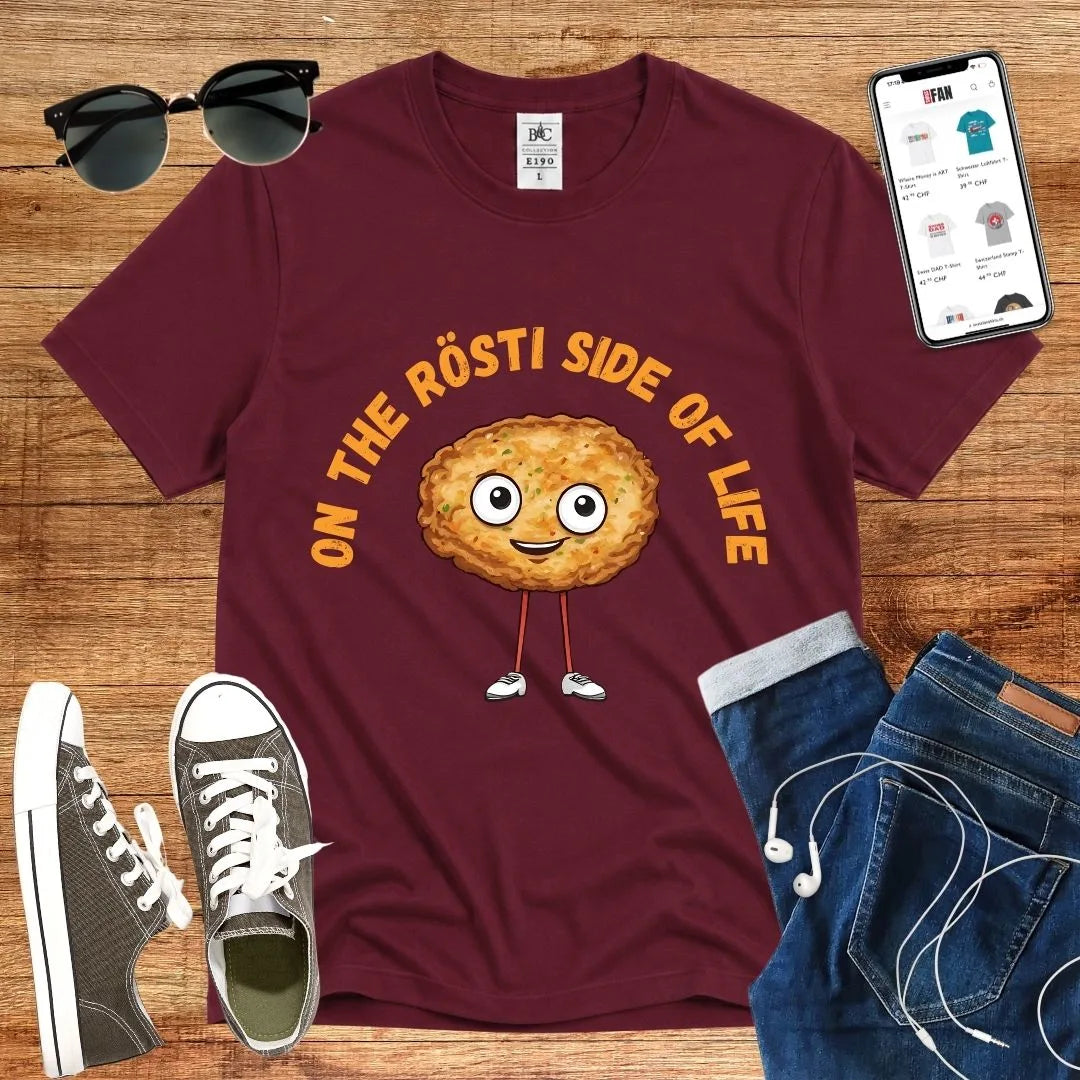 T-Shirt in Burgundy mit Charmantes Rösti-Cartoon-Motiv mit Schriftzug „ON THE RÖSTI SIDE OF LIFE“